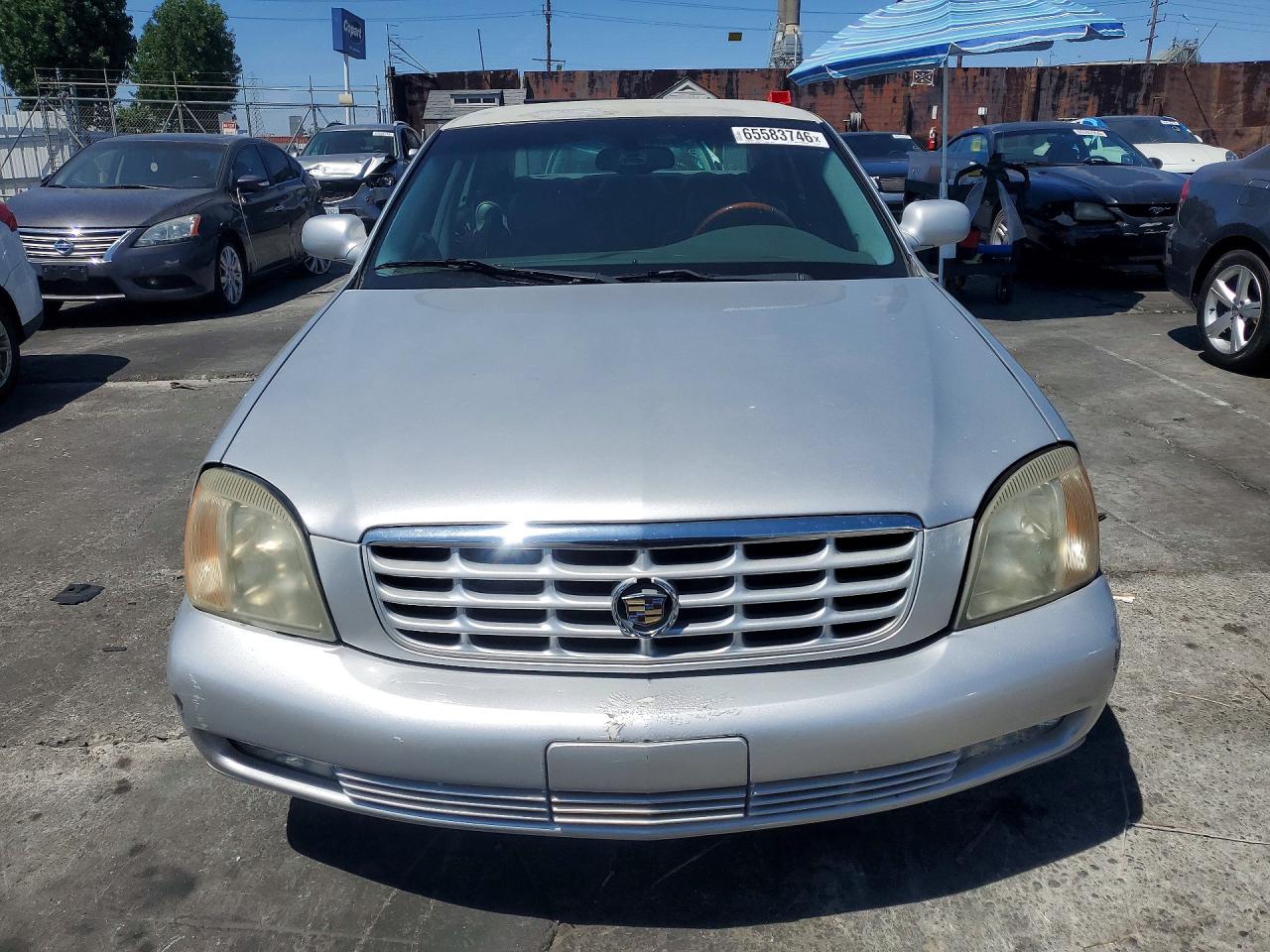 2002 Cadillac Deville Dts Silver vin: 1G6KF57972U103407