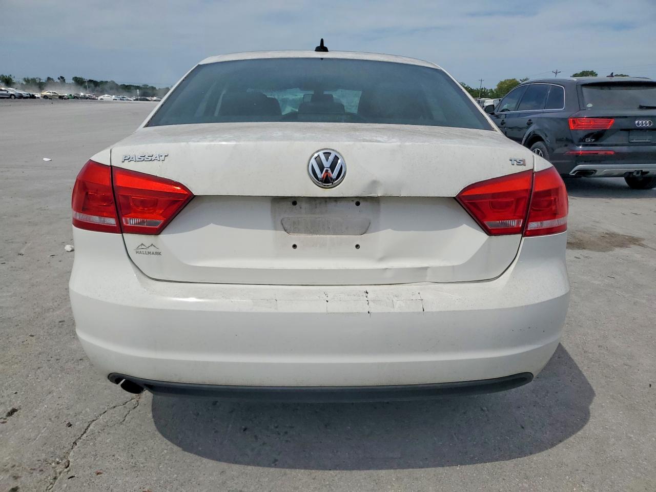 2014 Volkswagen Passat S White vin: 1VWAS7A34EC047387