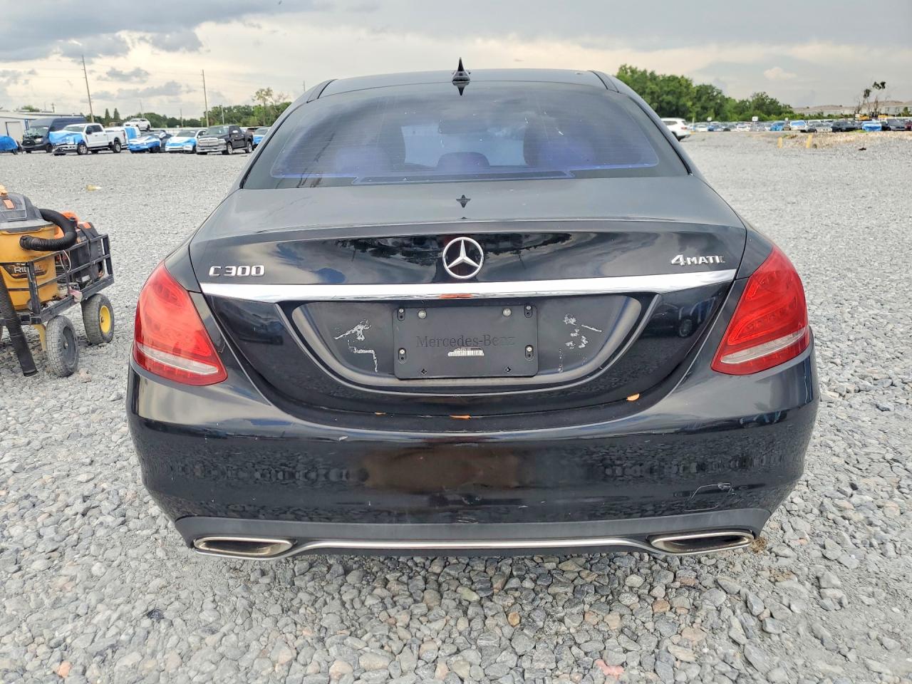 2015 Mercedes-benz C 300 4matic Black vin: 55SWF4KB7FU026103