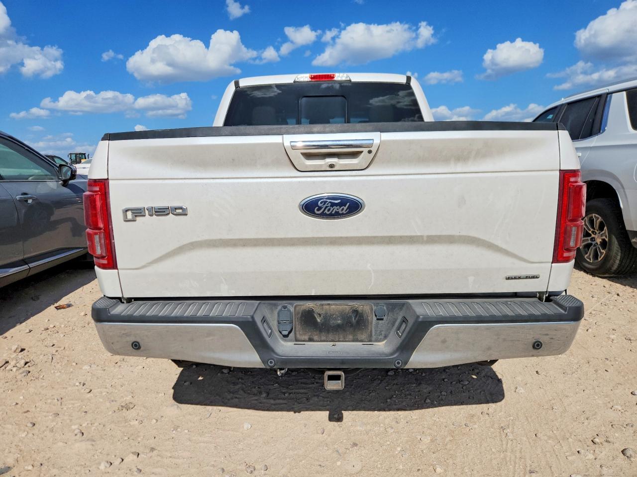2015 Ford F150 Supercrew White vin: 1FTEW1CF7FKE36772