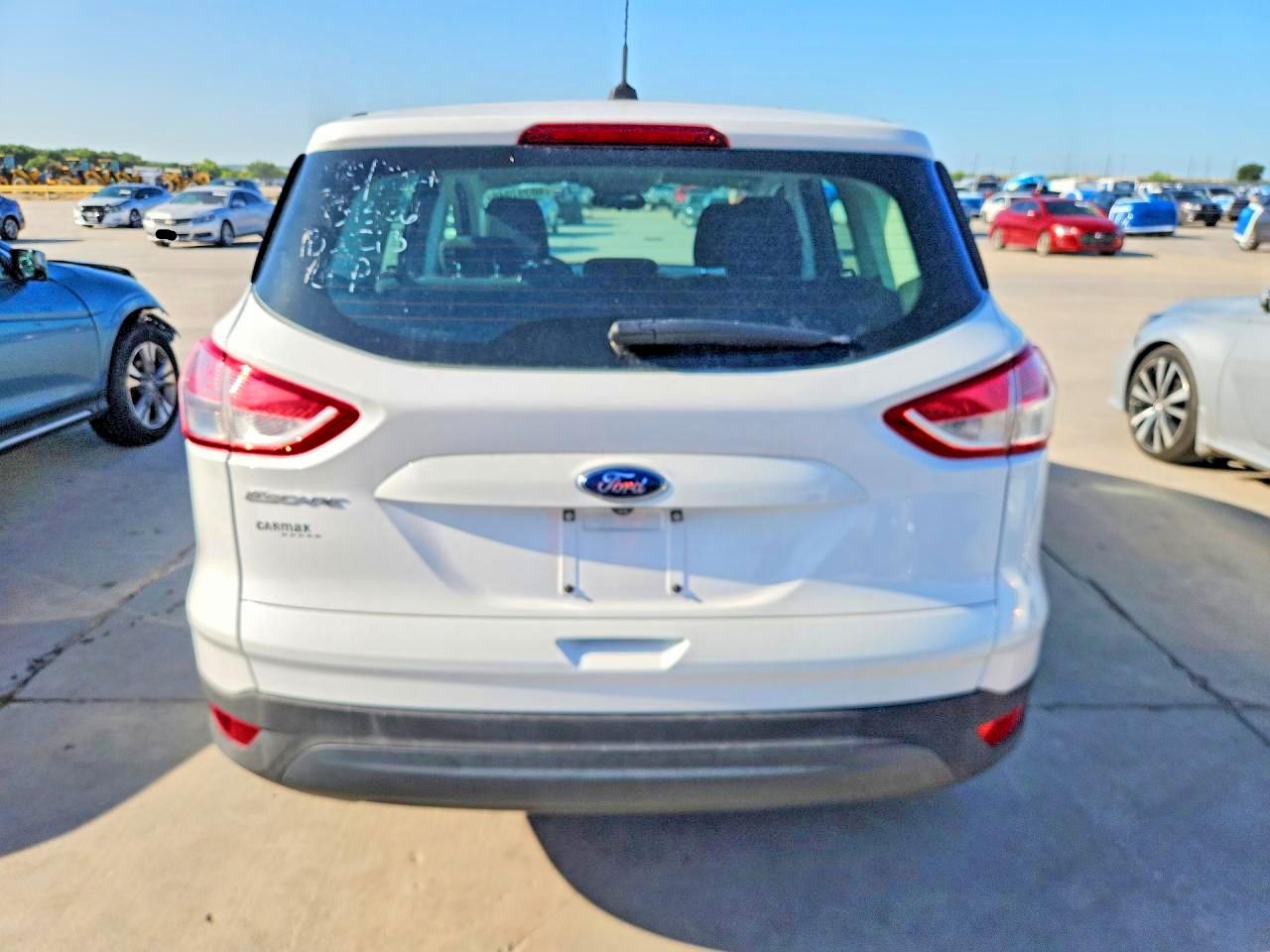 2014 Ford Escape S White vin: 1FMCU0F75EUB30213