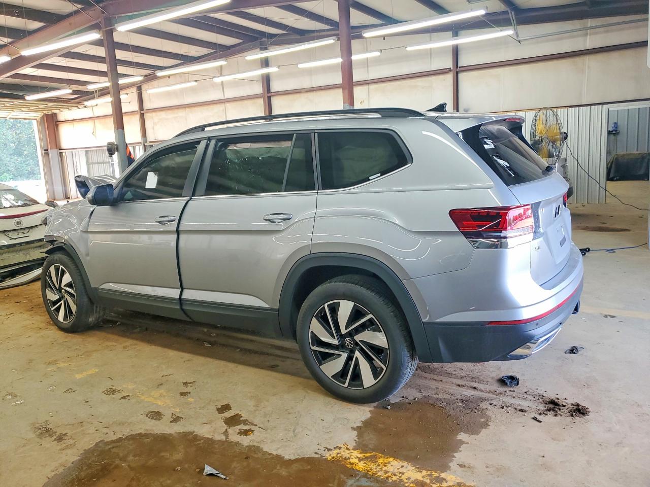 2026 Volkswagen Atlas Se Gray vin: 1V2WN2CA7TC530169