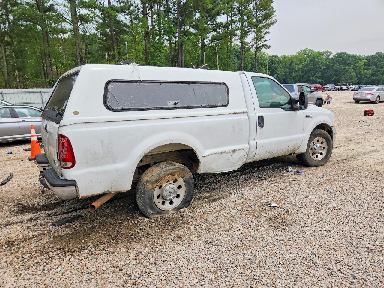 2005 Ford F250 Super Duty White vin: 1FTNF20585ED31513