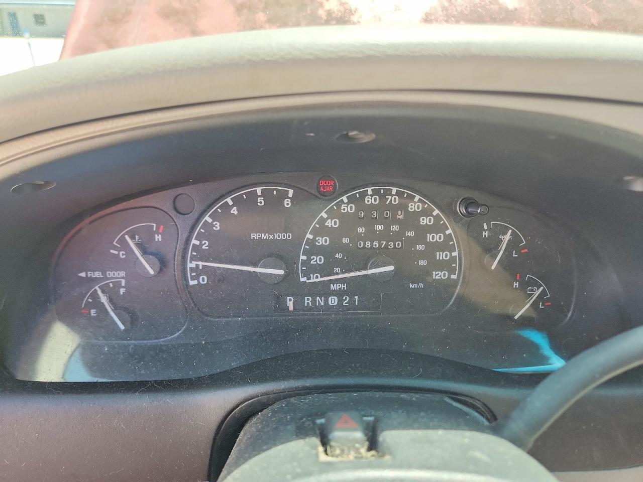 2001 Ford Explorer Xls Red vin: 1FMZU62E51ZA36072