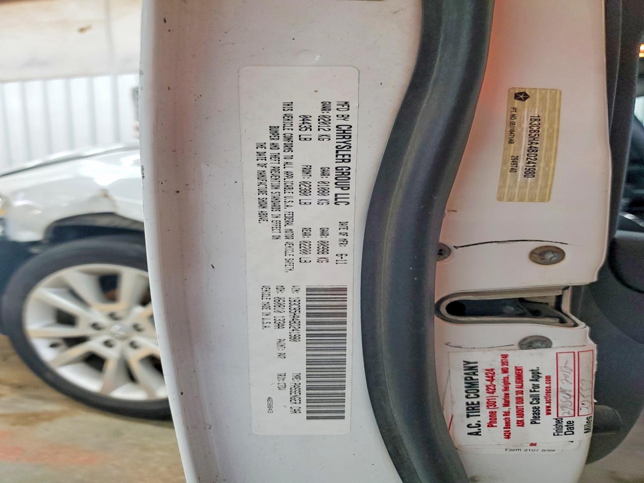 2011 Dodge Caliber Heat White vin: 1B3CB5HA4BD241980