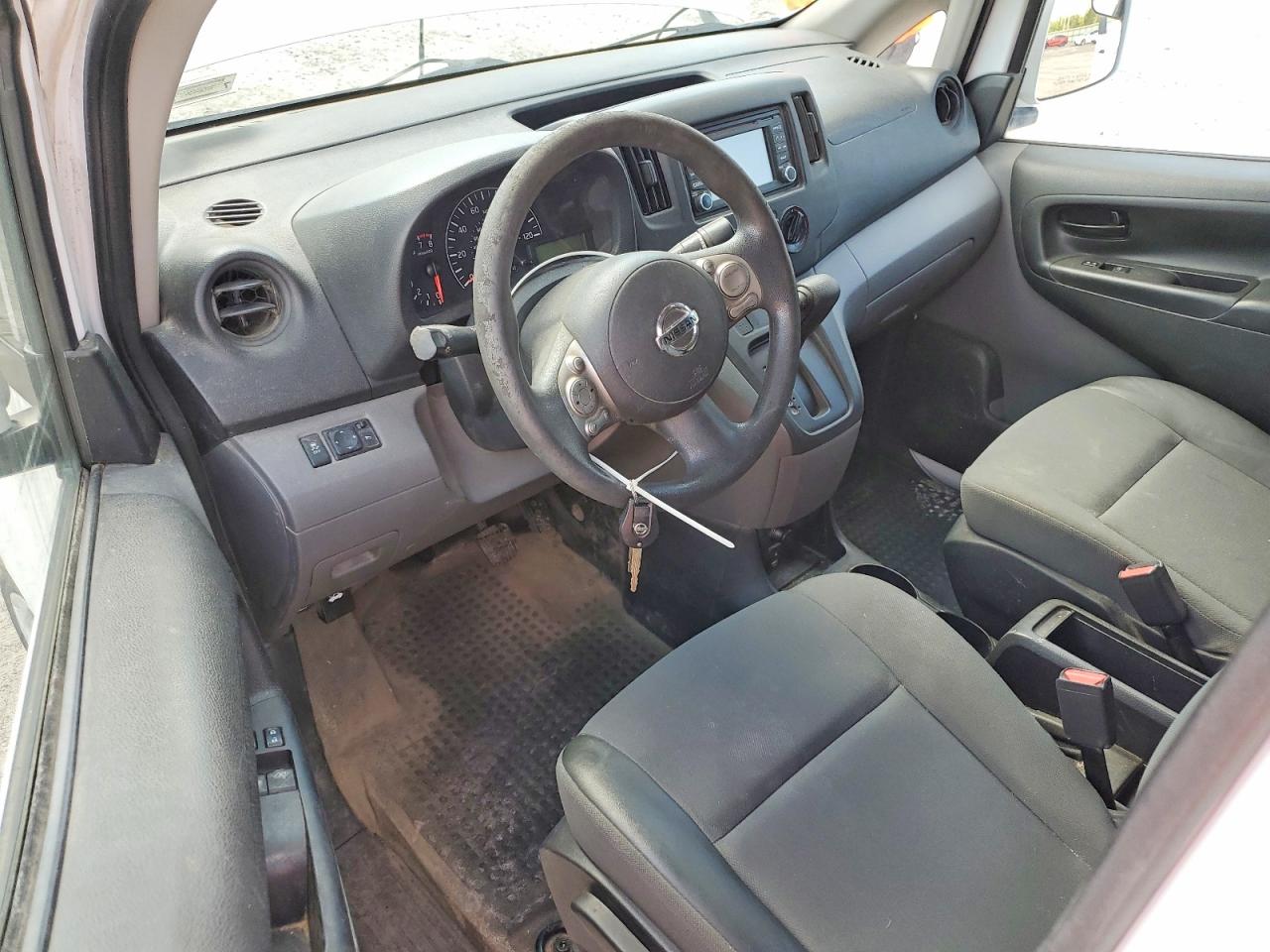 2017 Nissan Nv200 Sv White vin: 3N6CM0KN3HK693206