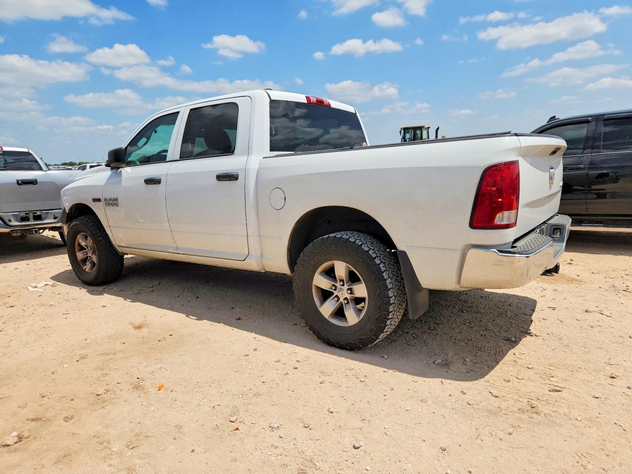 2015 Ram 1500 St White vin: 1C6RR7KM2FS694233