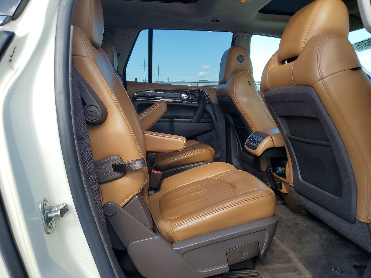 2014 Buick Enclave White vin: 5GAKRBKDXEJ327096