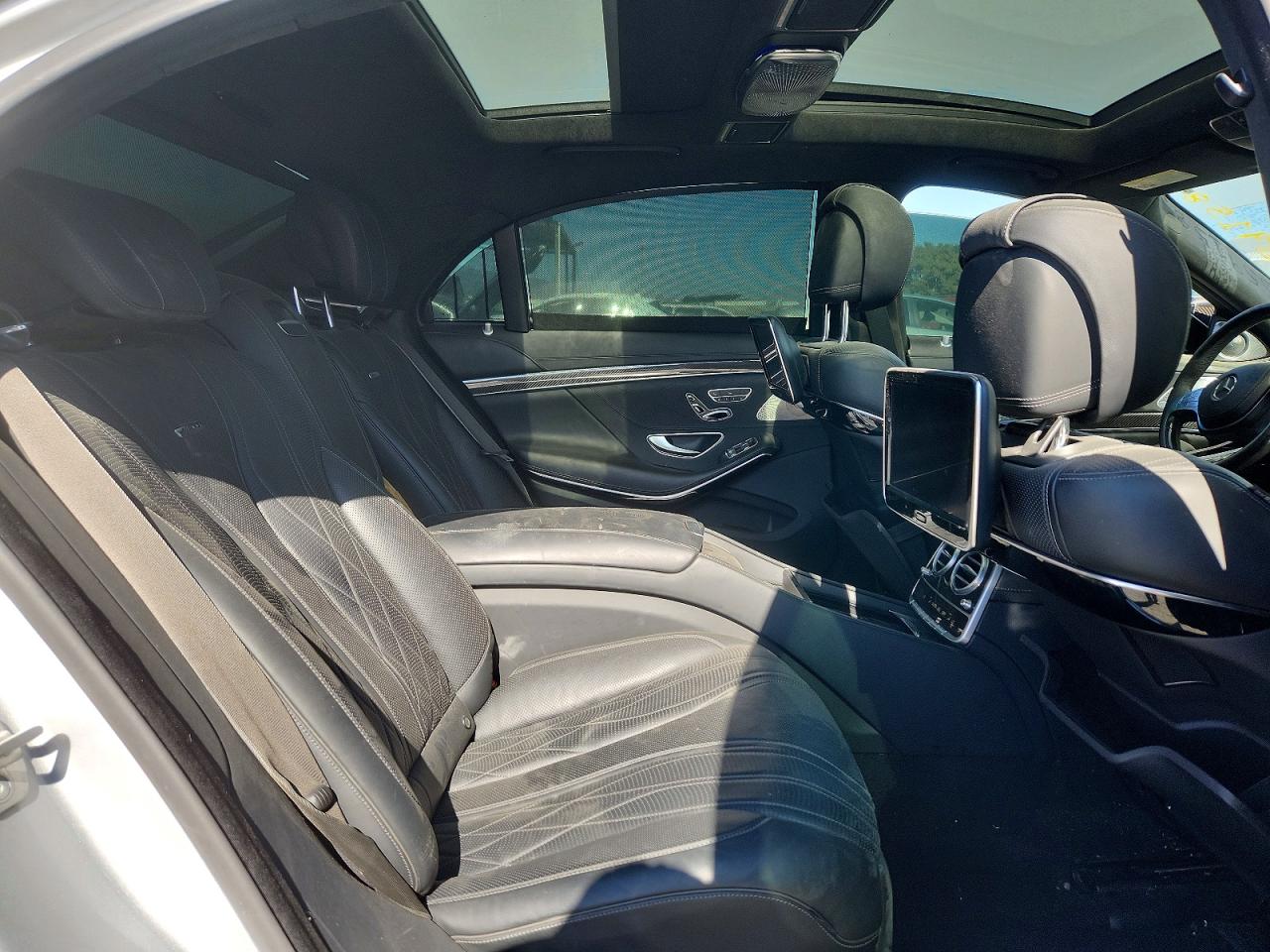 2015 Mercedes-benz S 63 Amg Blue vin: WDDUG7JB0FA119214