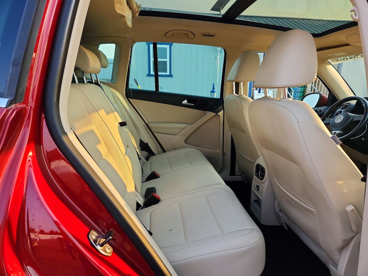 2011 Volkswagen Tiguan S Red vin: WVGBV7AX2BW001063