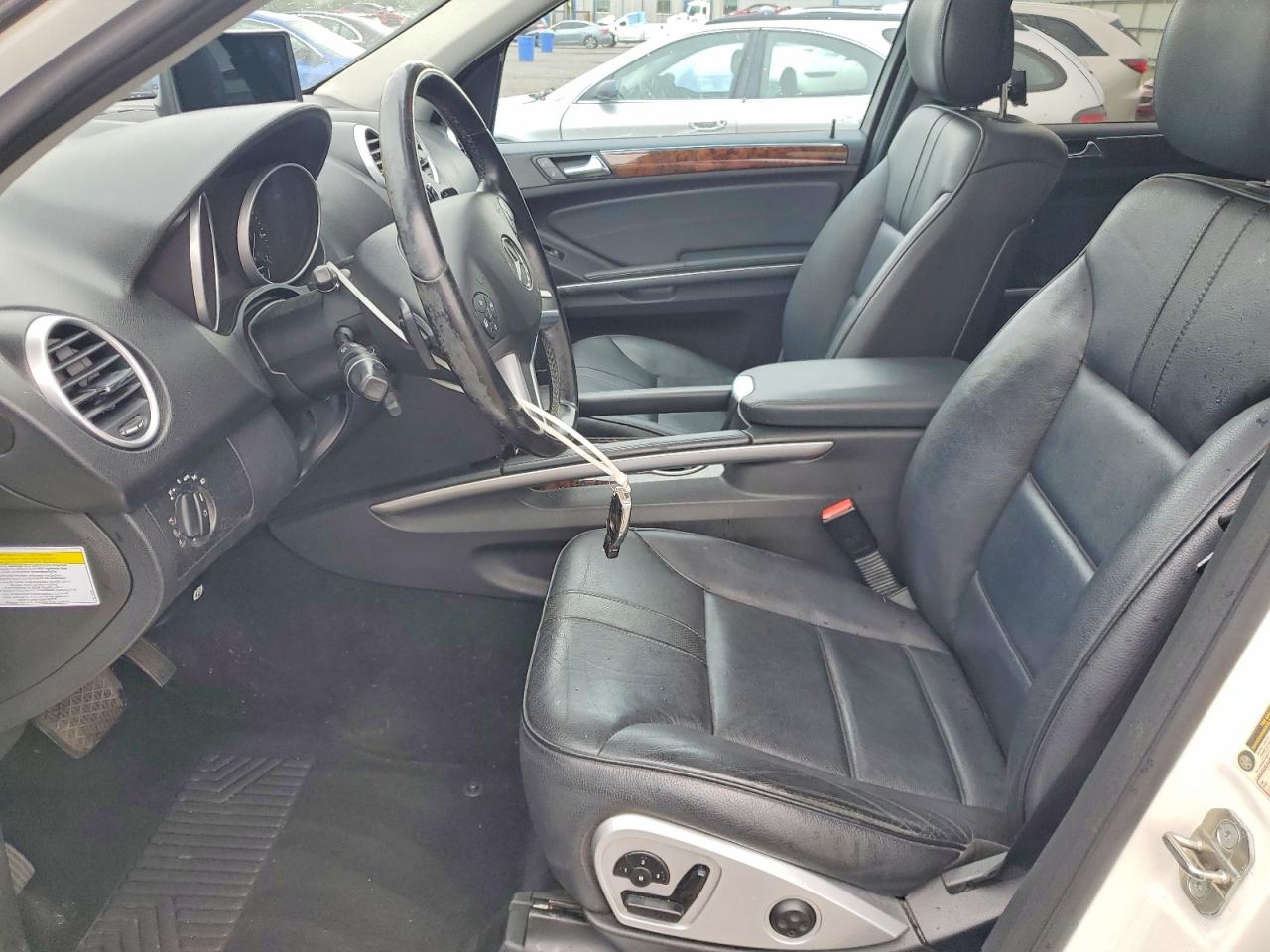 2011 Mercedes-benz Ml 350 4matic Белый vin: 4JGBB8GB7BA714855