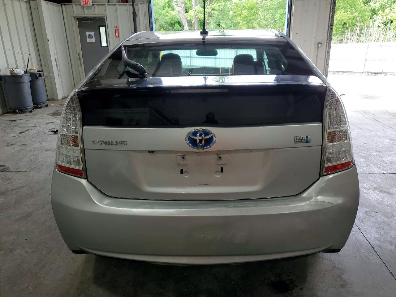 2010 Toyota Prius Iv Серебряный vin: JTDKN3DU6A0215456