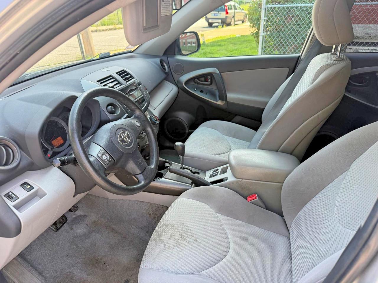 2011 Toyota Rav4 Base Gray vin: 2T3BK4DV8BW039854