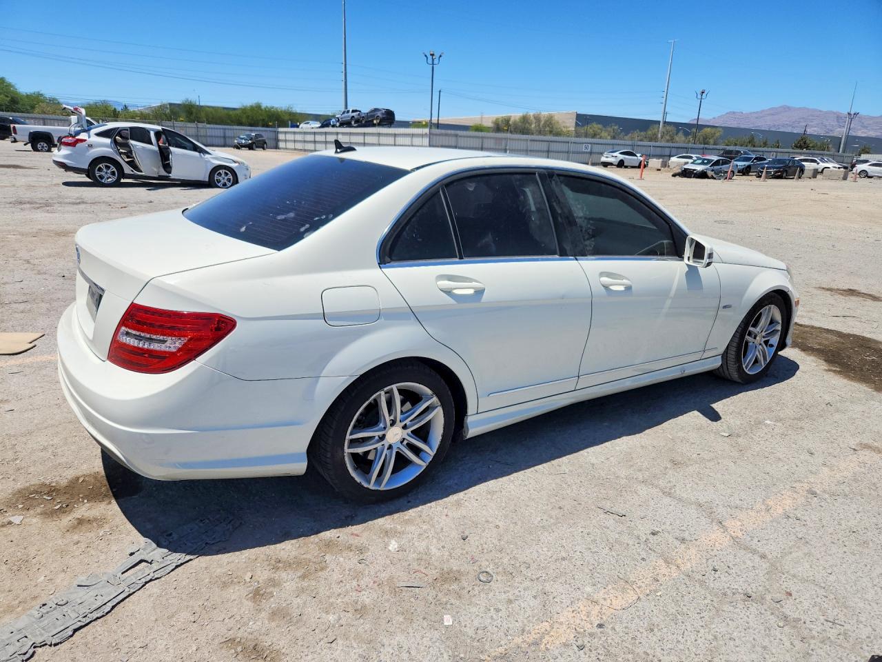 2012 Mercedes-benz C 250 White vin: WDDGF4HB6CA616879