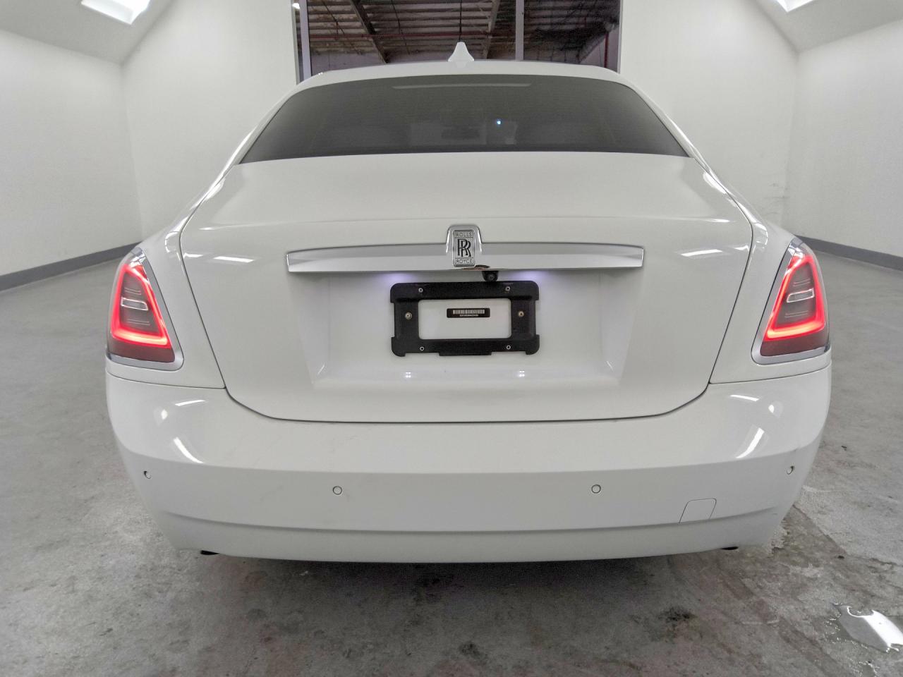 2021 Rolls-royce Ghost White vin: SCATV0C06MU204382