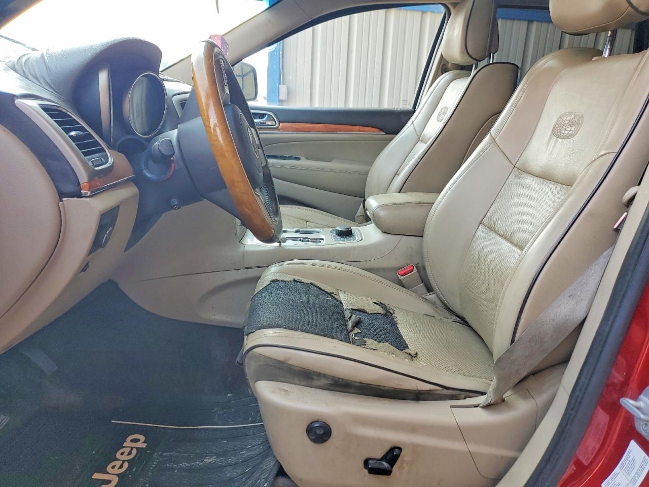 2011 Jeep Grand Cherokee Overland Red vin: 1J4RR6GTXBC596925