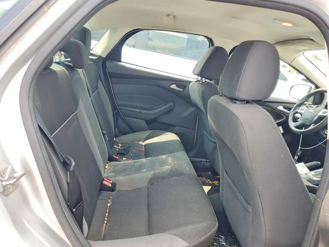 2014 Ford Focus Se Silver vin: 1FADP3F29EL441628
