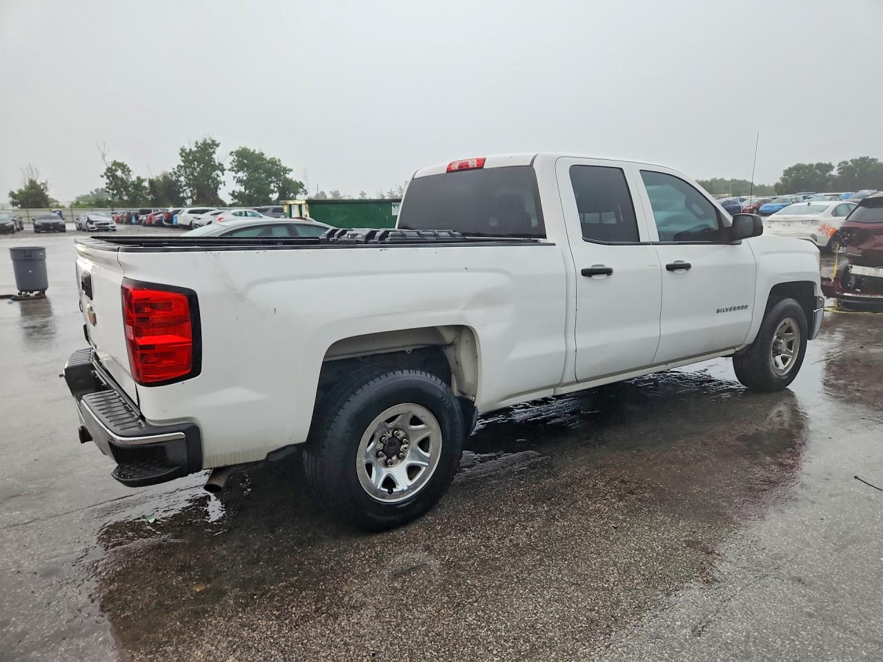 2014 Chevrolet Silverado C1500 White vin: 1GCRCPEHXEZ281412