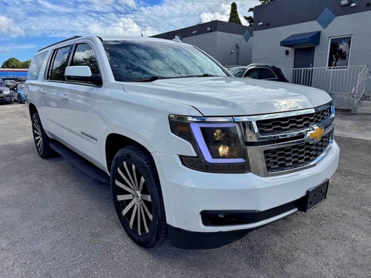 2015 Chevrolet Suburban C1500 Lt White vin: 1GNSCJKC8FR505342