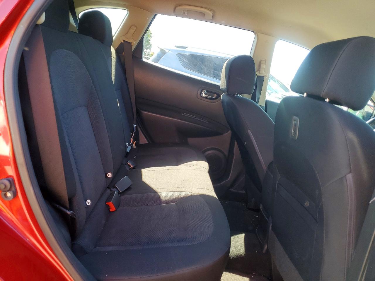 2013 Nissan Rogue S Красный vin: JN8AS5MV5DW645705