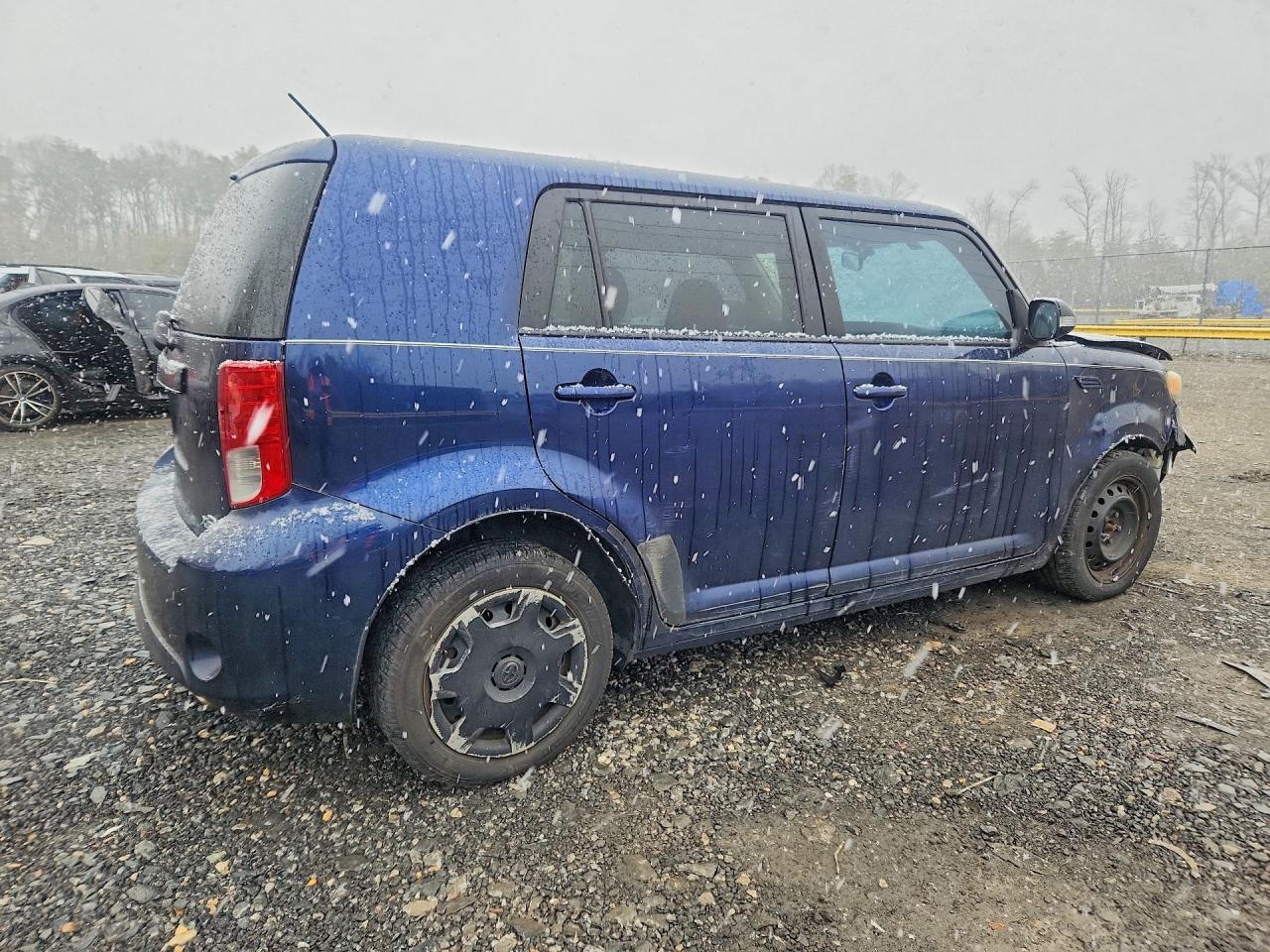 2013 Toyota Scion Xb Blue vin: JTLZE4FE4DJ035048