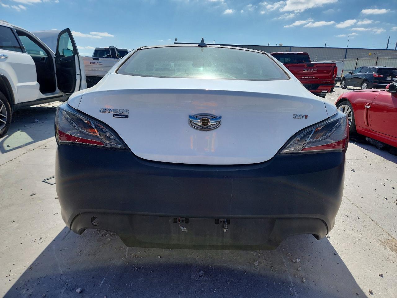2014 Hyundai Genesis Coupe 2.0t Белый vin: KMHHT6KD2EU117118