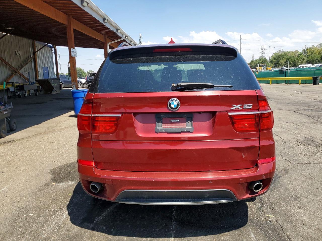 2013 Bmw X5 Xdrive35d Burgundy vin: 5UXZW0C52D0B95569