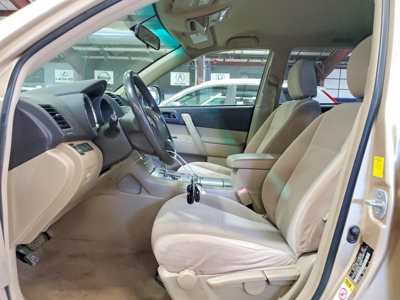 2009 Toyota Highlander Base Gold vin: JTEES41A892135934
