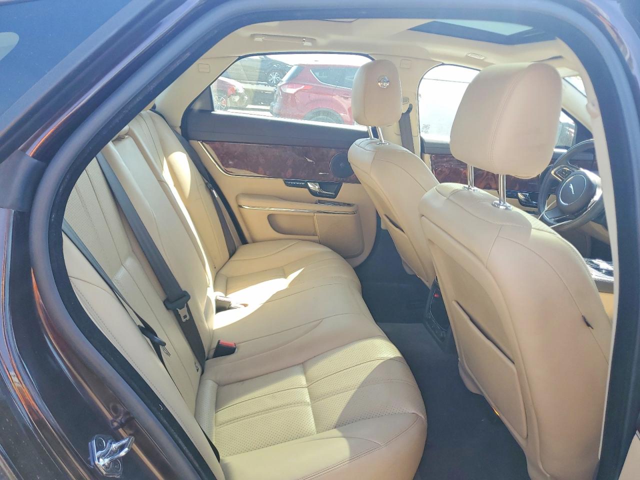 2013 Jaguar Xj Бордовый vin: SAJWA1C78D8V41800