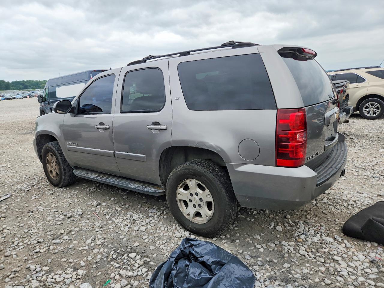 2007 Chevrolet Tahoe K1500 Silver vin: 1GNFK13047R210846