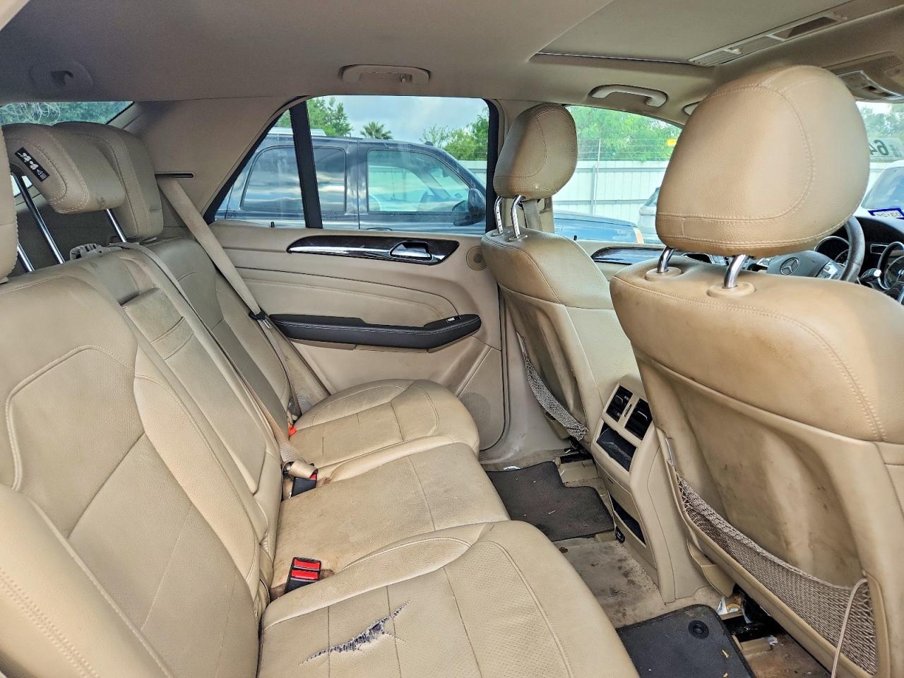 2015 Mercedes-benz Ml 250 Bluetec Tan vin: 4JGDA0EB7FA535303