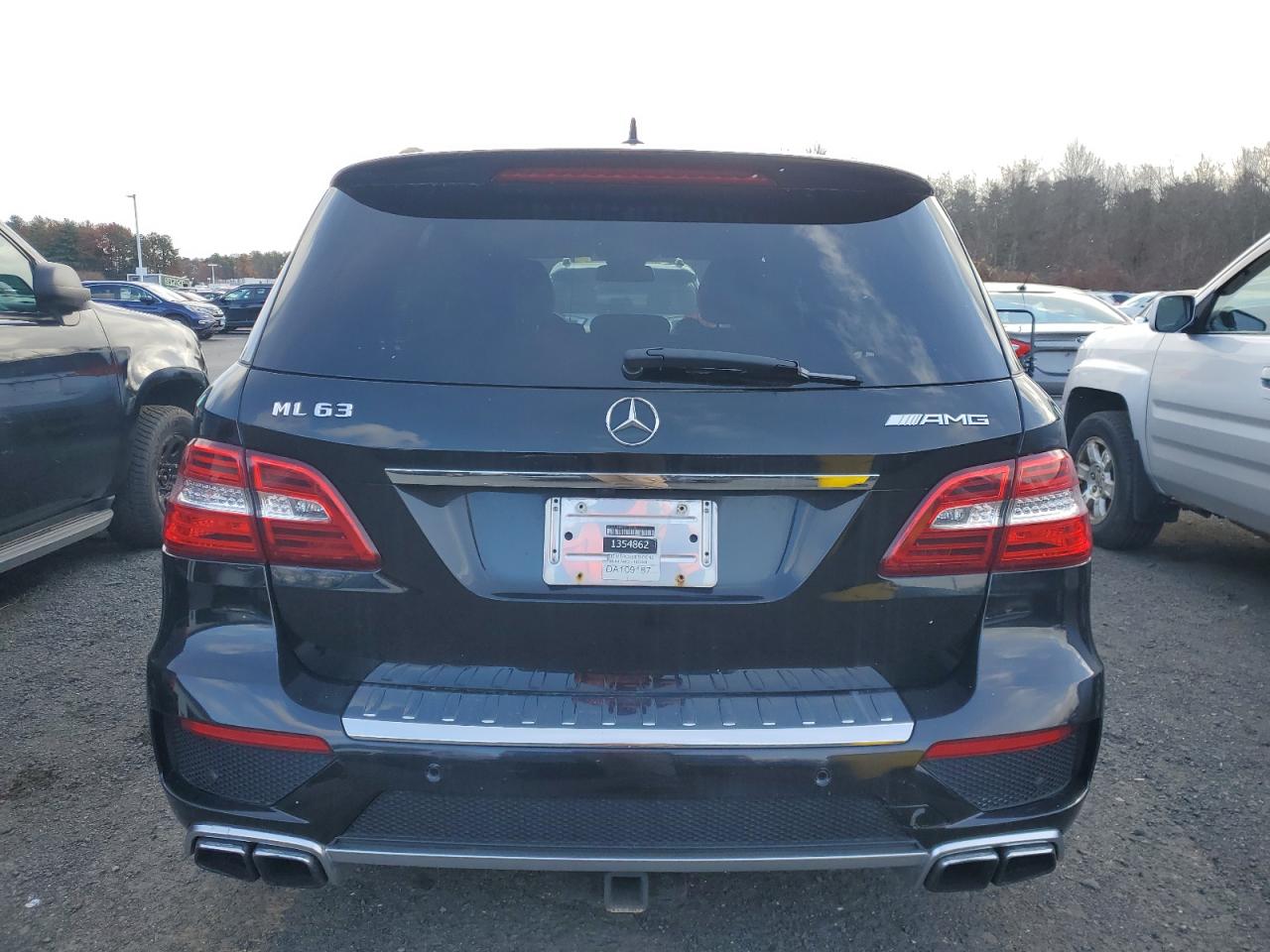 2013 Mercedes-benz Ml 63 Amg Black vin: 4JGDA7EB8DA109187