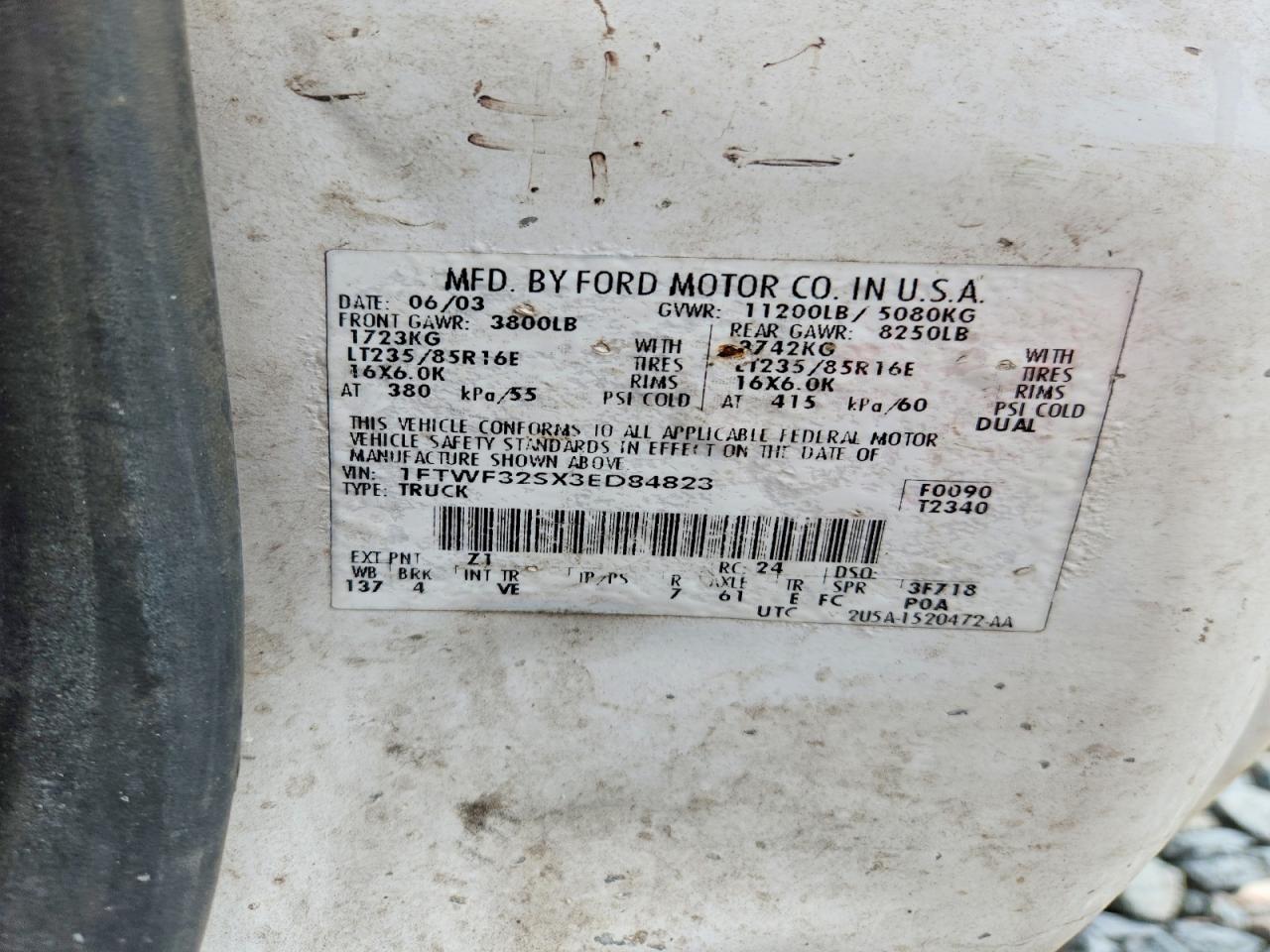 2003 Ford F350 Super Duty White vin: 1FTWF32SX3ED84823