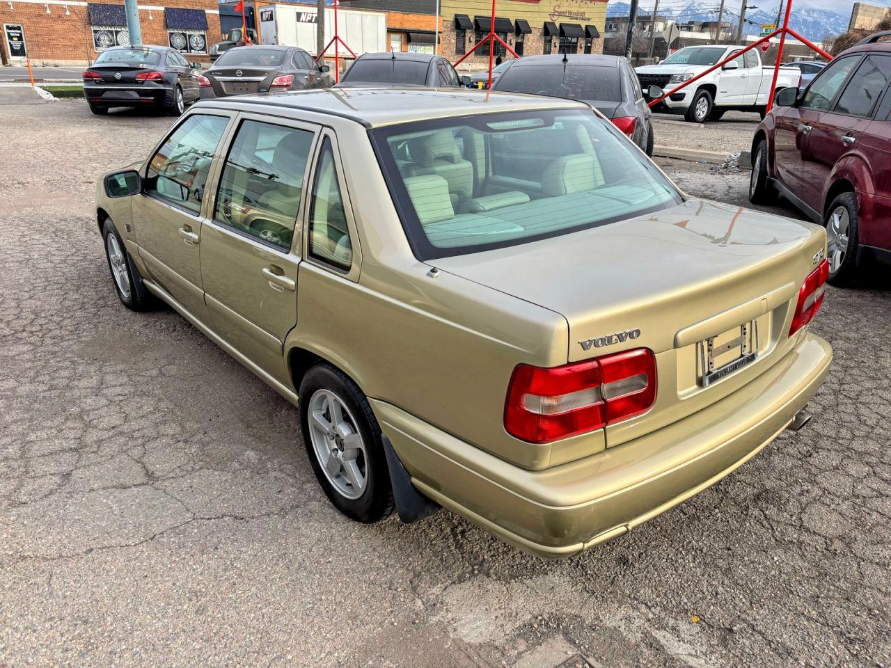 1999 Volvo S70 Gold vin: YV1LT56D4X2588828