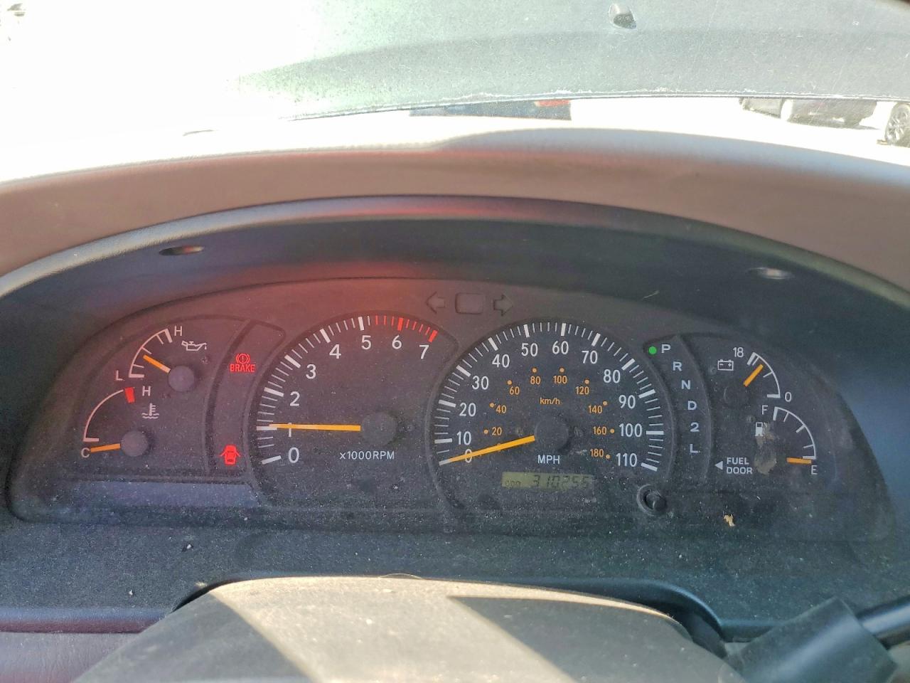 2002 Toyota Tundra Sr5 V8 Green vin: 5TBBT44132S327401