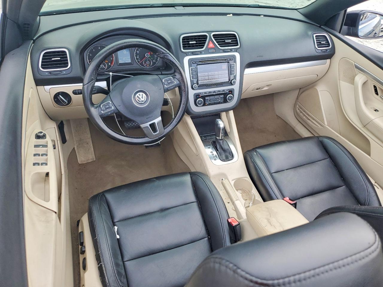 2012 Volkswagen Eos Komfort Black vin: WVWBW7AH0CV017330