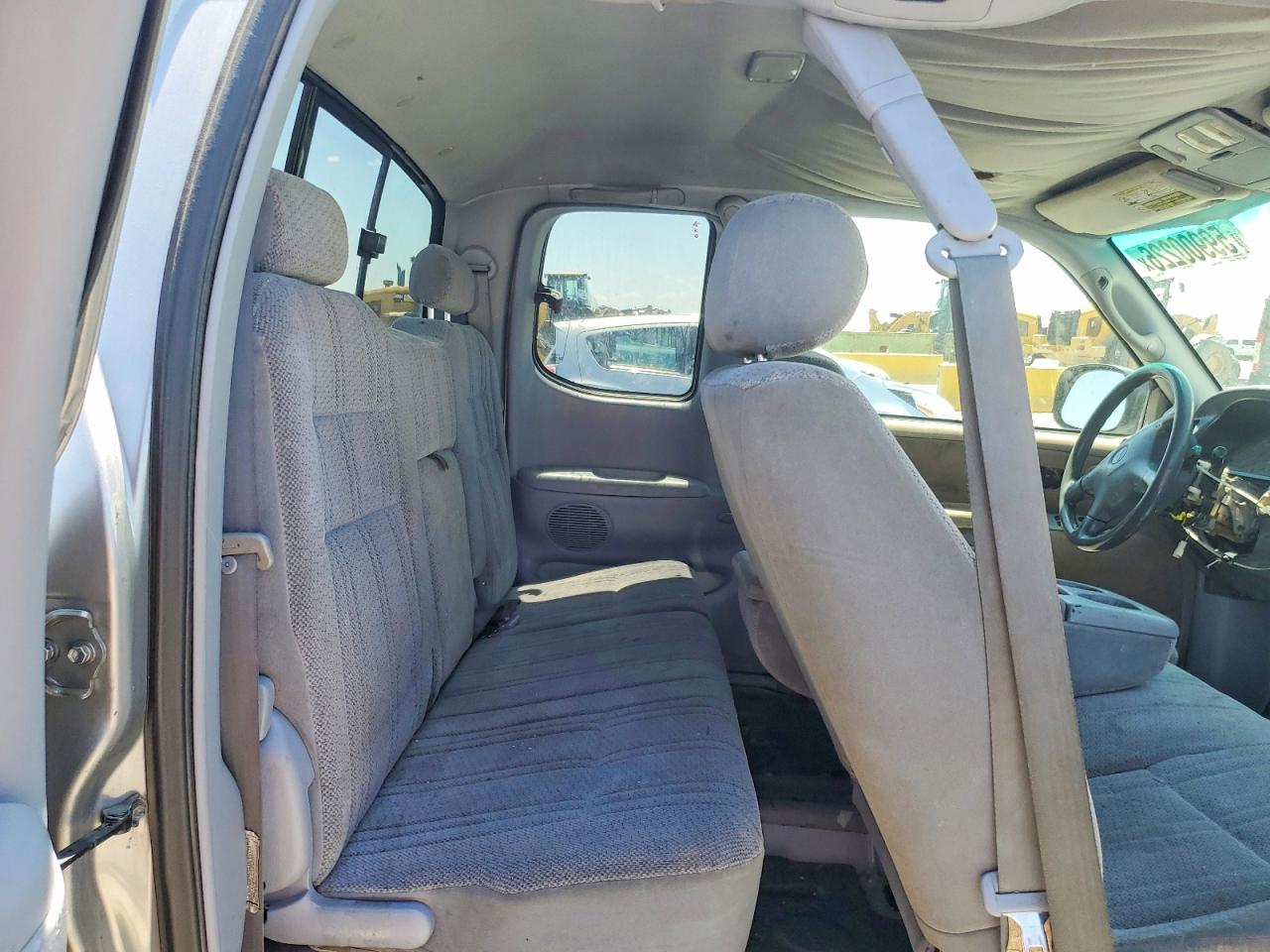 2001 Toyota Tundra Sr5 Silver vin: 5TBRT34151S187973