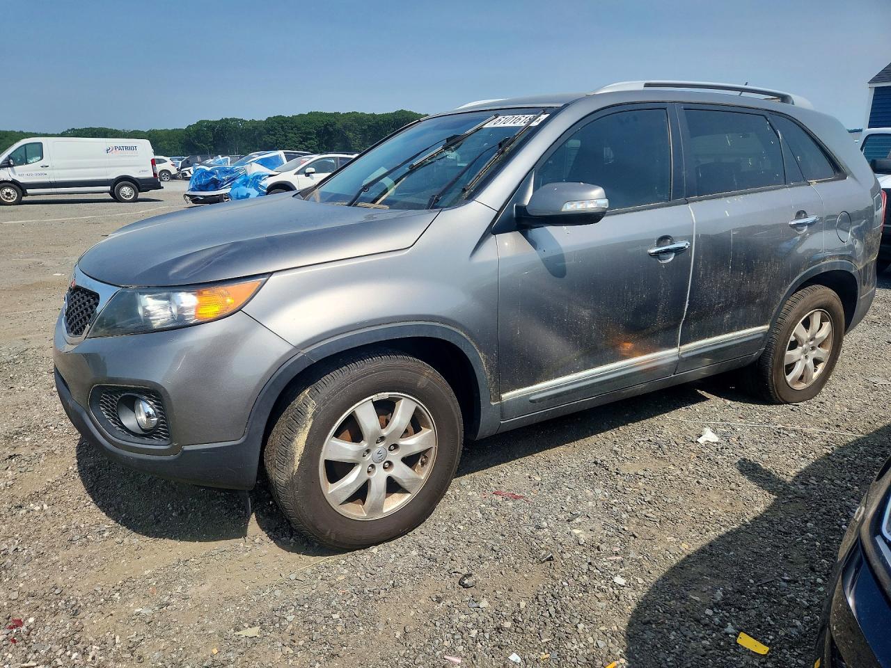 2013 Kia Sorento Lx Gray vin: 5XYKT3A6XDG416772