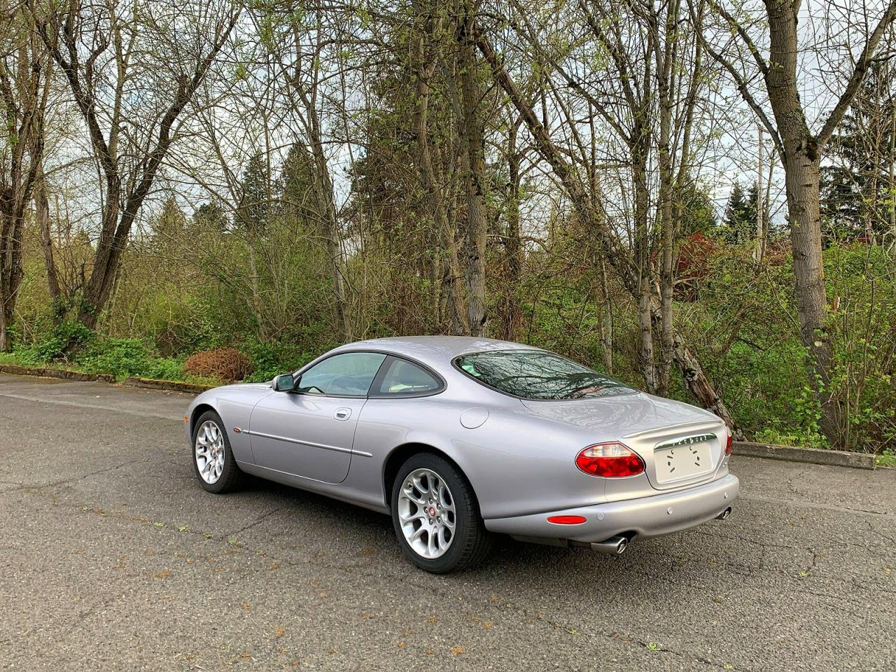 2001 Jaguar Xkr Silver vin: SAJDA41B11PA18414