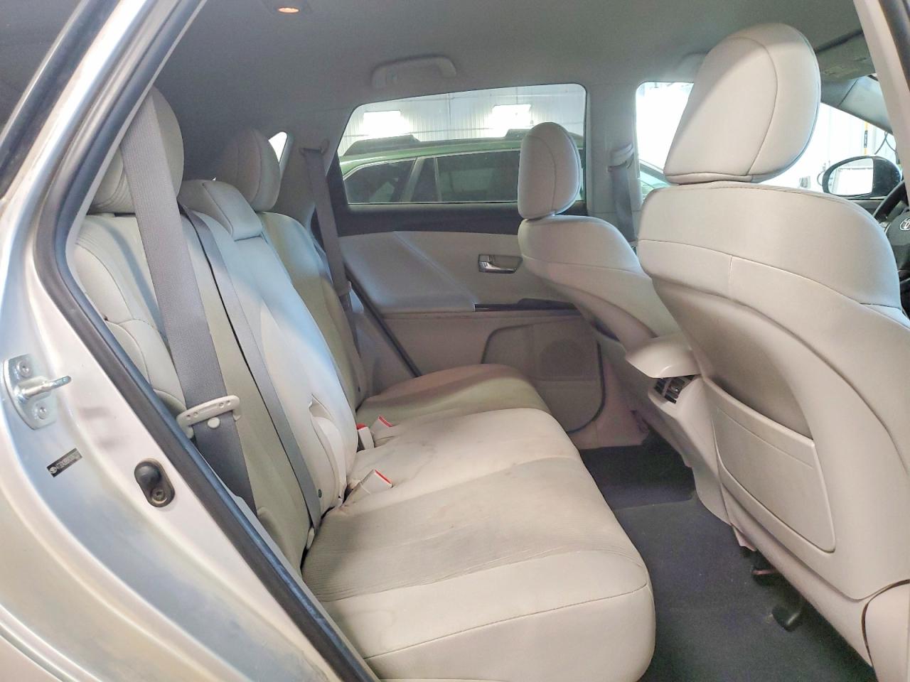2012 Toyota Venza Le Silver vin: 4T3ZA3BBXCU060307