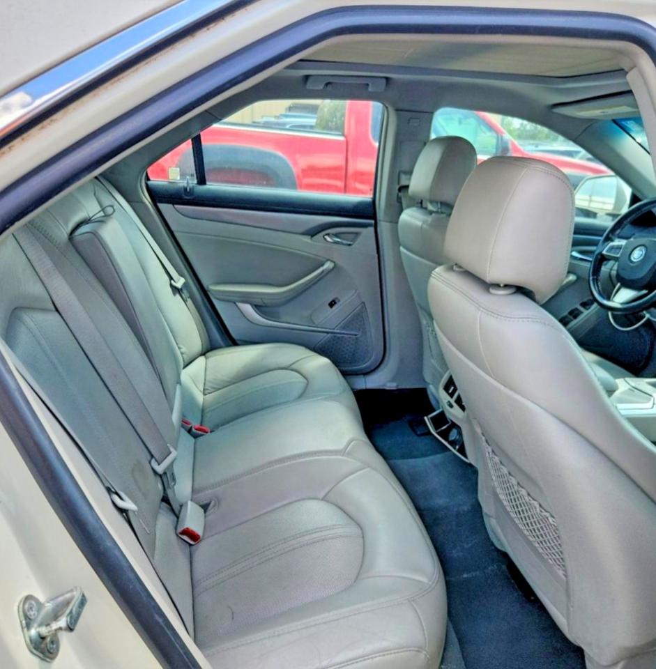 2013 Cadillac Cts Luxury Collection White vin: 1G6DG5E5XD0179638
