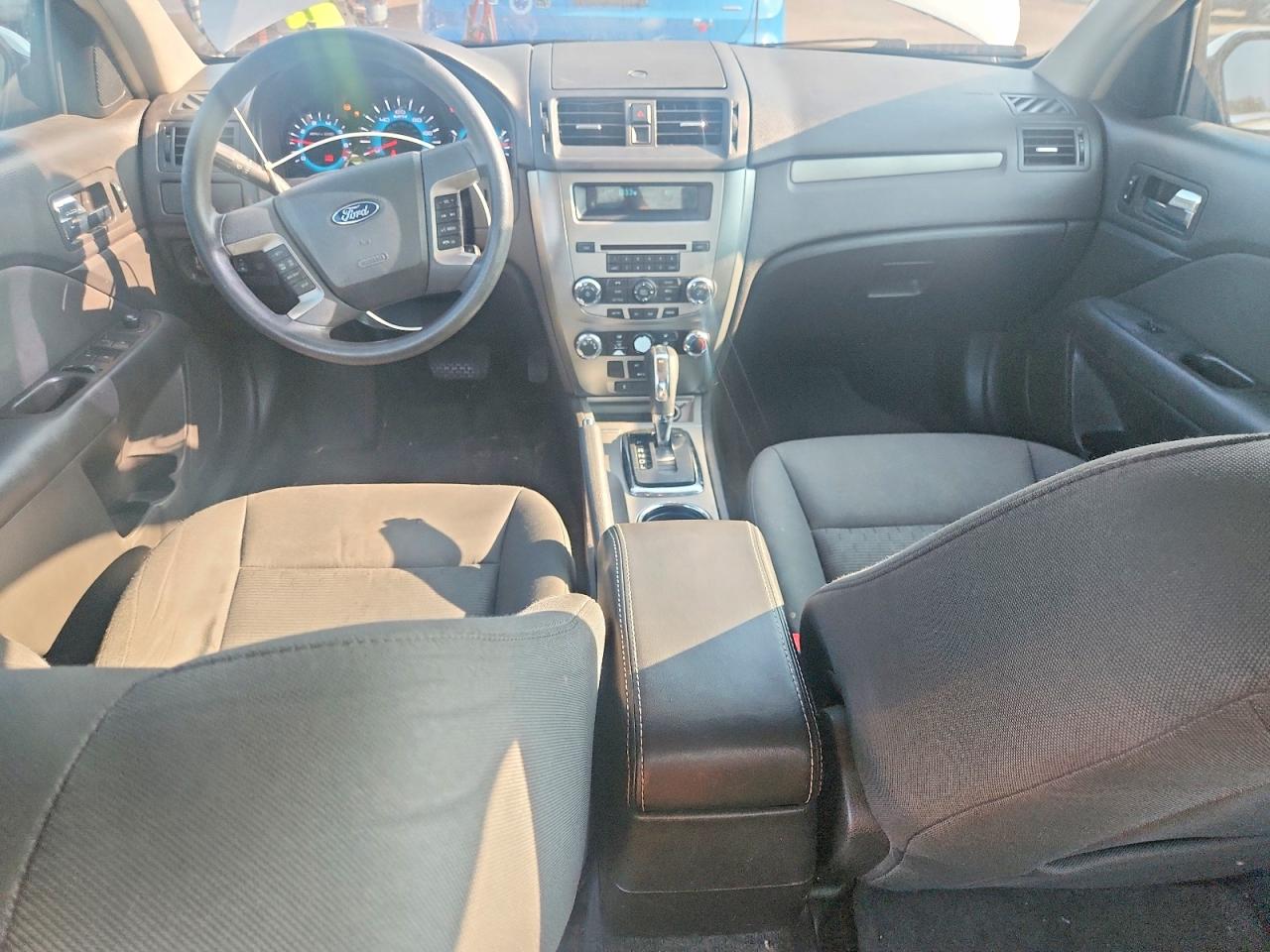 2010 Ford Fusion Se Silver vin: 3FAHP0HA6AR348095