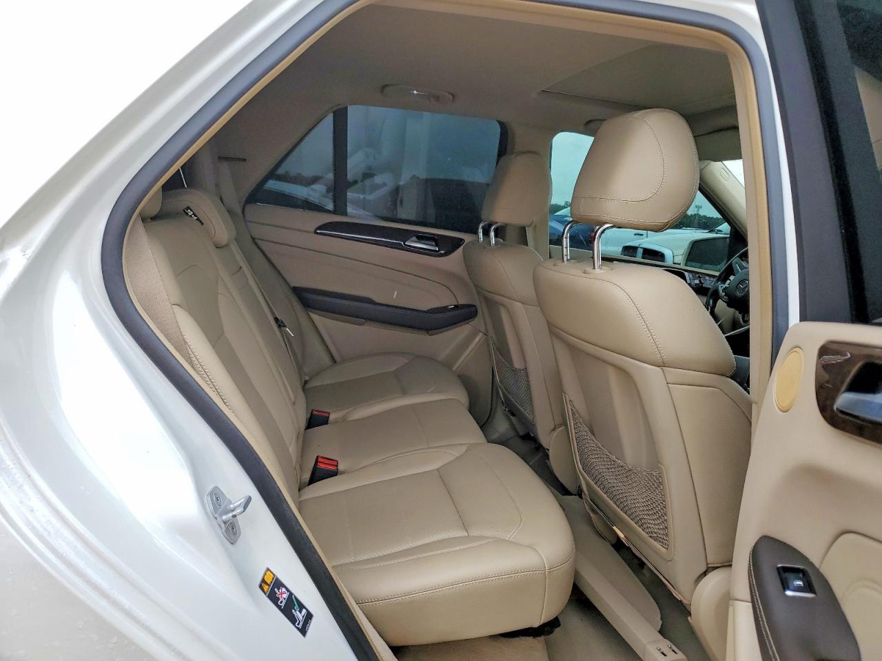 2013 Mercedes-benz Ml 350 White vin: 4JGDA5JB9DA204142