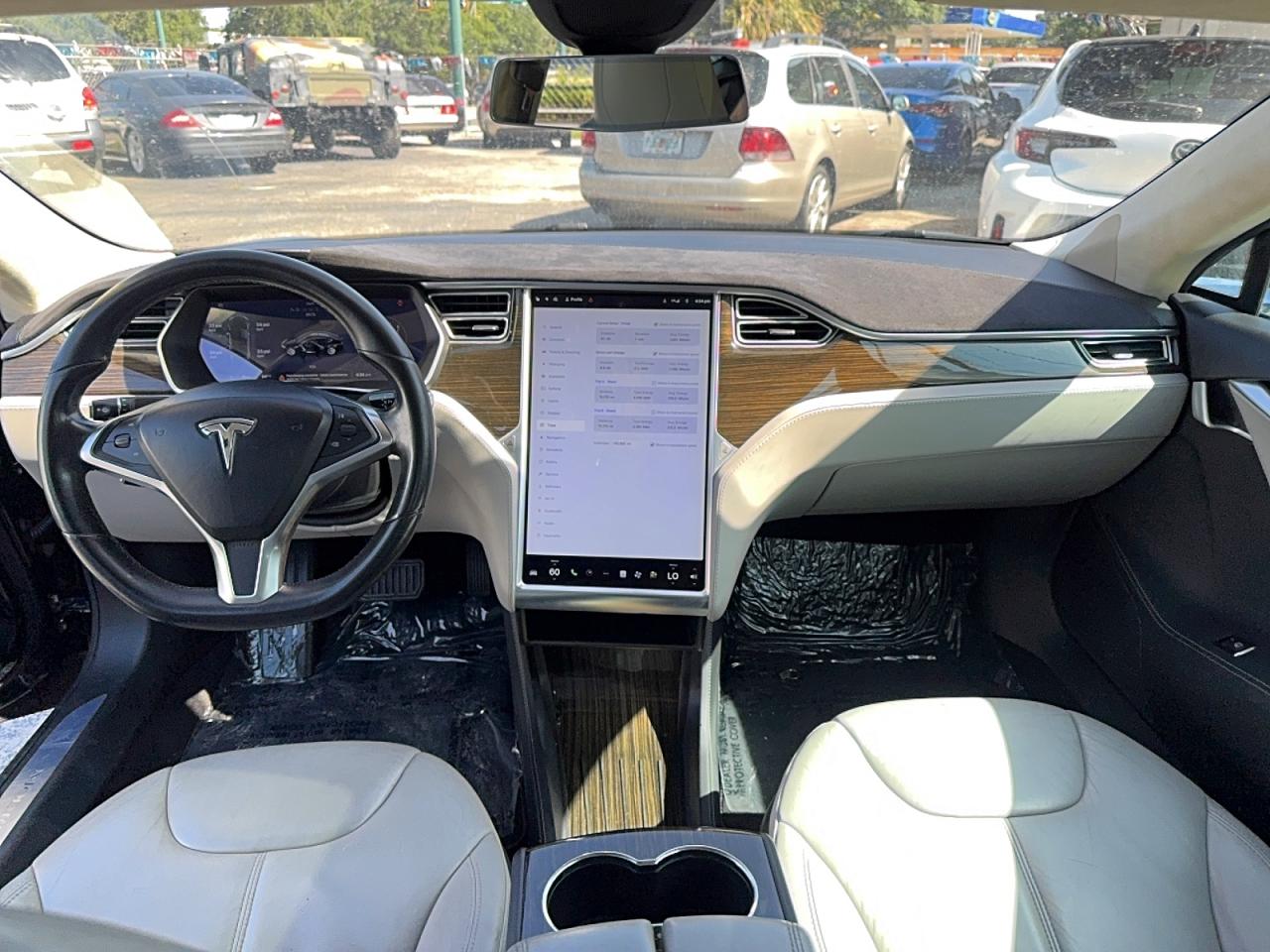 2014 Tesla Model S Black vin: 5YJSA1H1XEFP66125