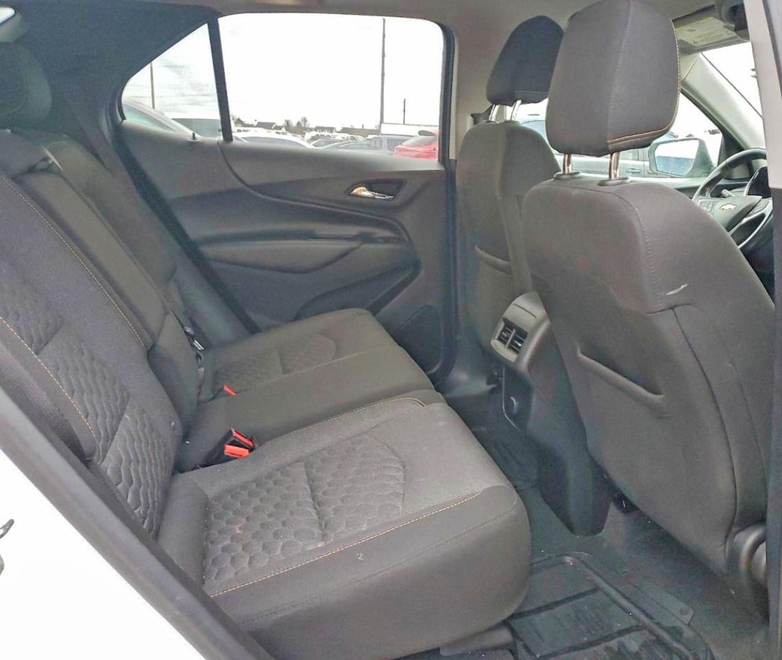 2018 Chevrolet Equinox Lt Белый vin: 2GNAXSEV6J6324361