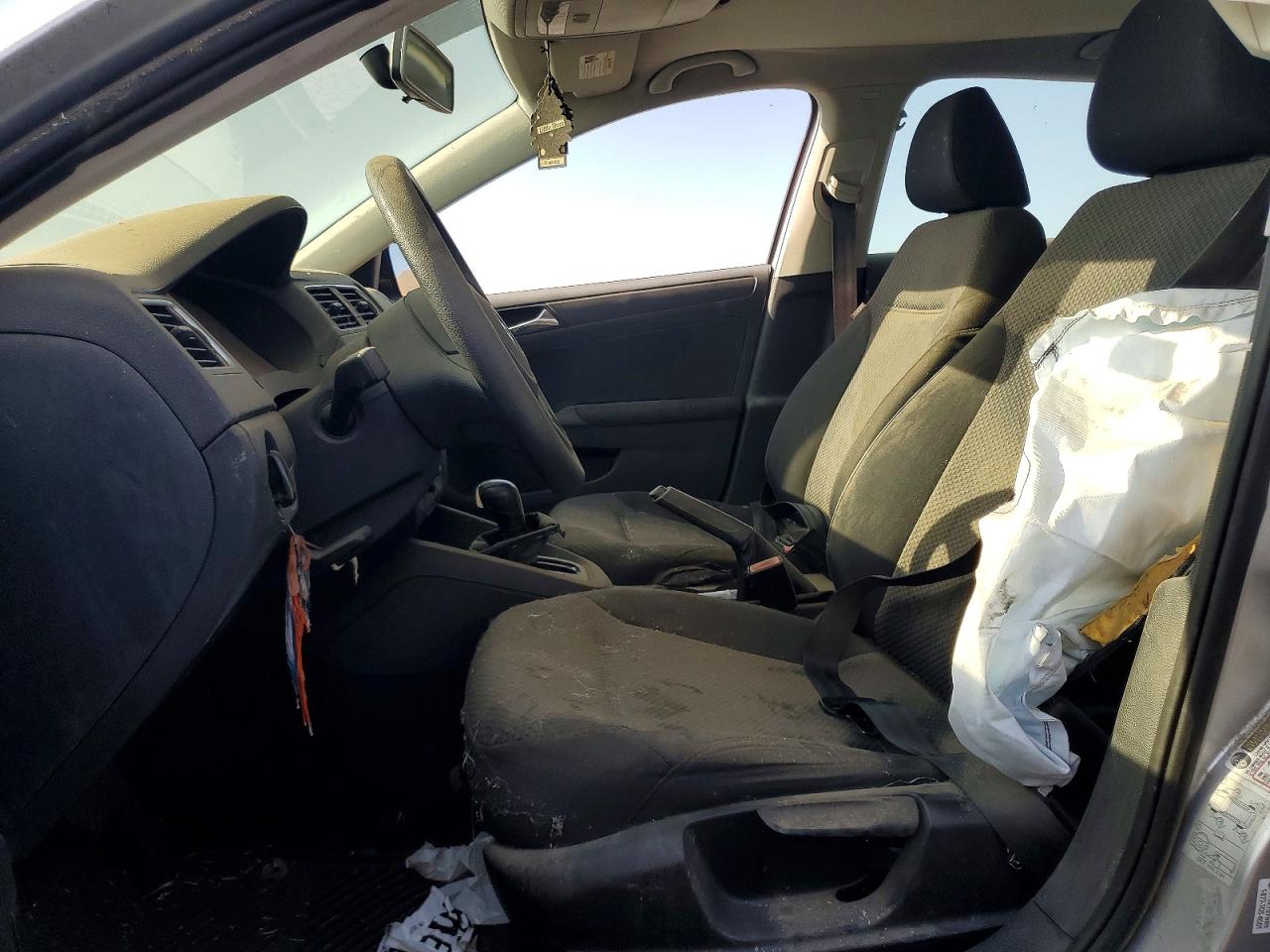 2011 Volkswagen Jetta Base Silver vin: 3VW2K7AJ1BM010830