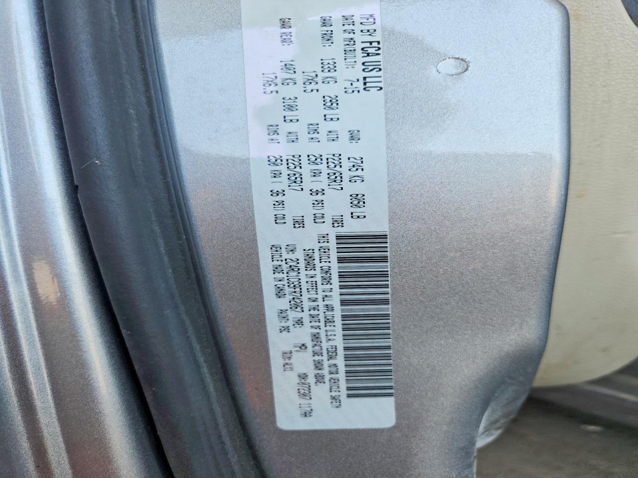 2015 Chrysler Town & Cntry Silver vin: 2C4RC1CG9FR742067