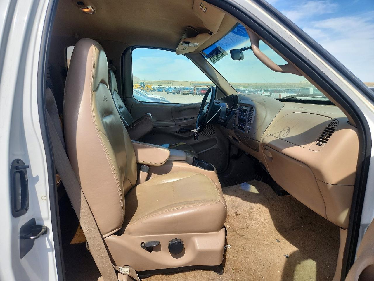 1997 Ford F250 White vin: 1FTFX28W7VKD42356