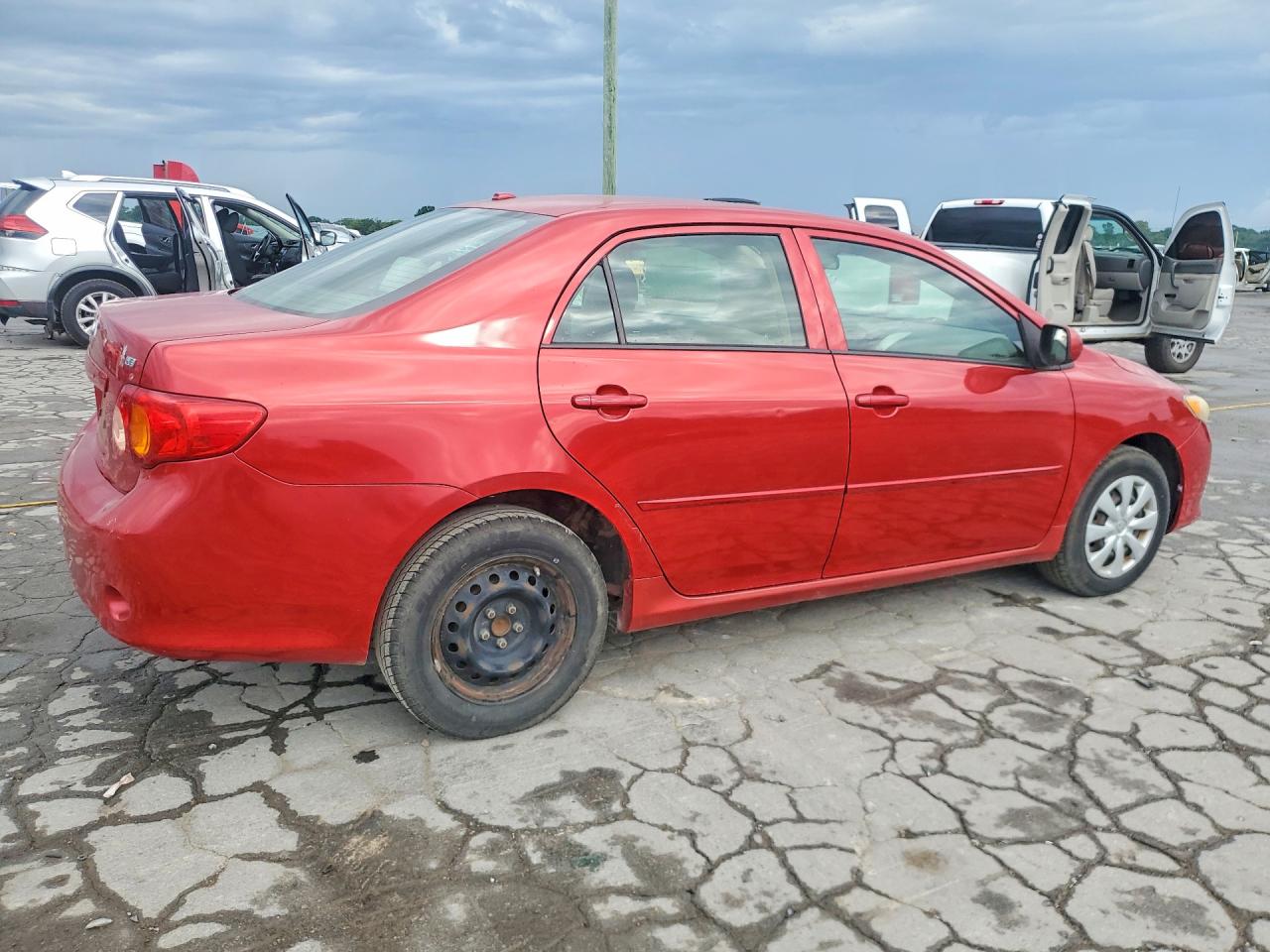 2010 Toyota Corolla Le Red vin: 1NXBU4EE9AZ225225