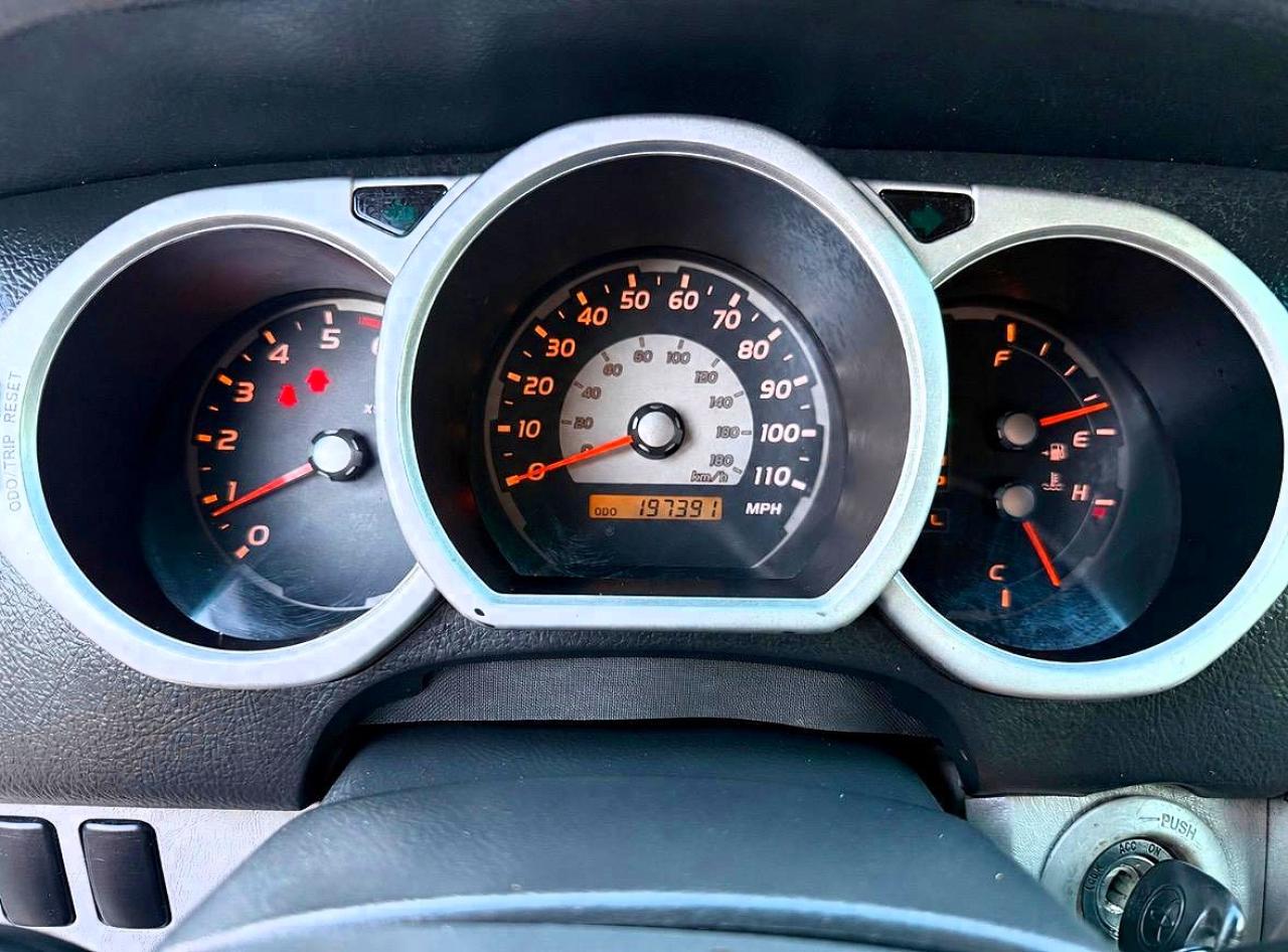 2005 Toyota 4runner Sr5 Silver vin: JTEBU14RX50066263